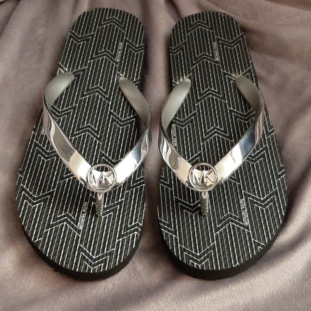 MK Flip Flops